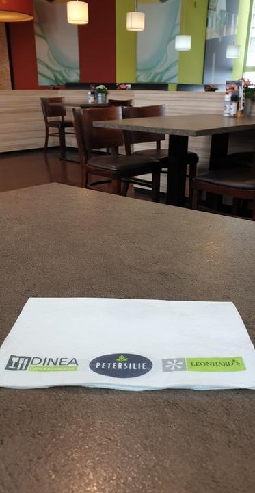 DINEA Restaurant & Café